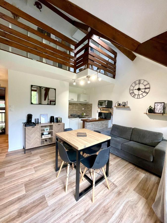 Duplex Du Pailhet, T3 Neuf, Vue Montagne, Parking, Navette Et 2 Velos A Disposition Gratuitement Bagneres-de-Luchon Bagian luar foto